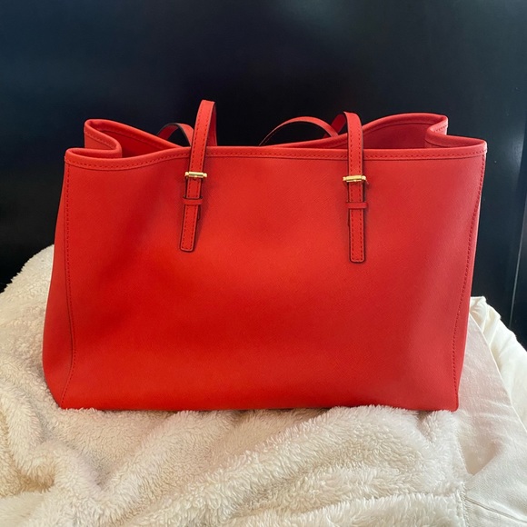red michael kors purse - Picture 2 of 6